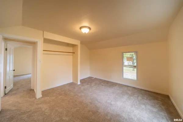 $135,000 | 811 Edward Street, Henry, IL 61537