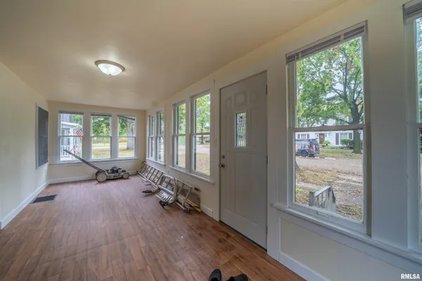 $135,000 | 811 Edward Street, Henry, IL 61537