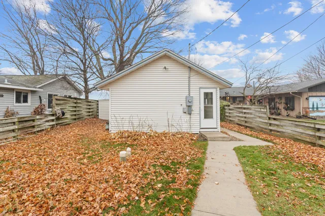 $365,000 | 3925 59th Street Northwest, Maple Lake, MN 55358