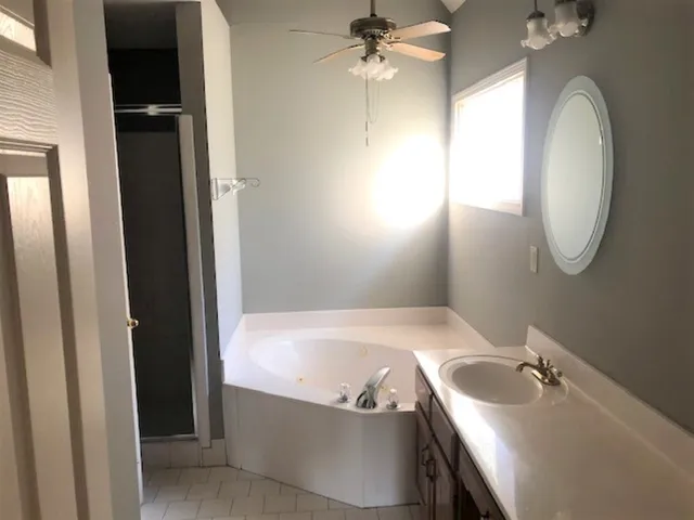 $1,950 | 3931 Muirfield Drive, Memphis, TN 38125