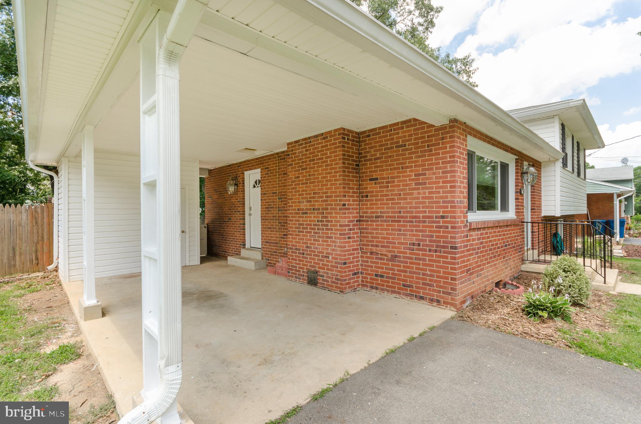 7128 Layton Drive Springfield, VA 22150 - Photo 3 of 28 Gallery Image 3