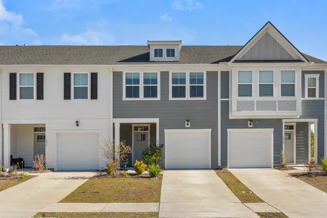 $290,000 | 432 Trotters Lane, Moncks Corner, SC 29461