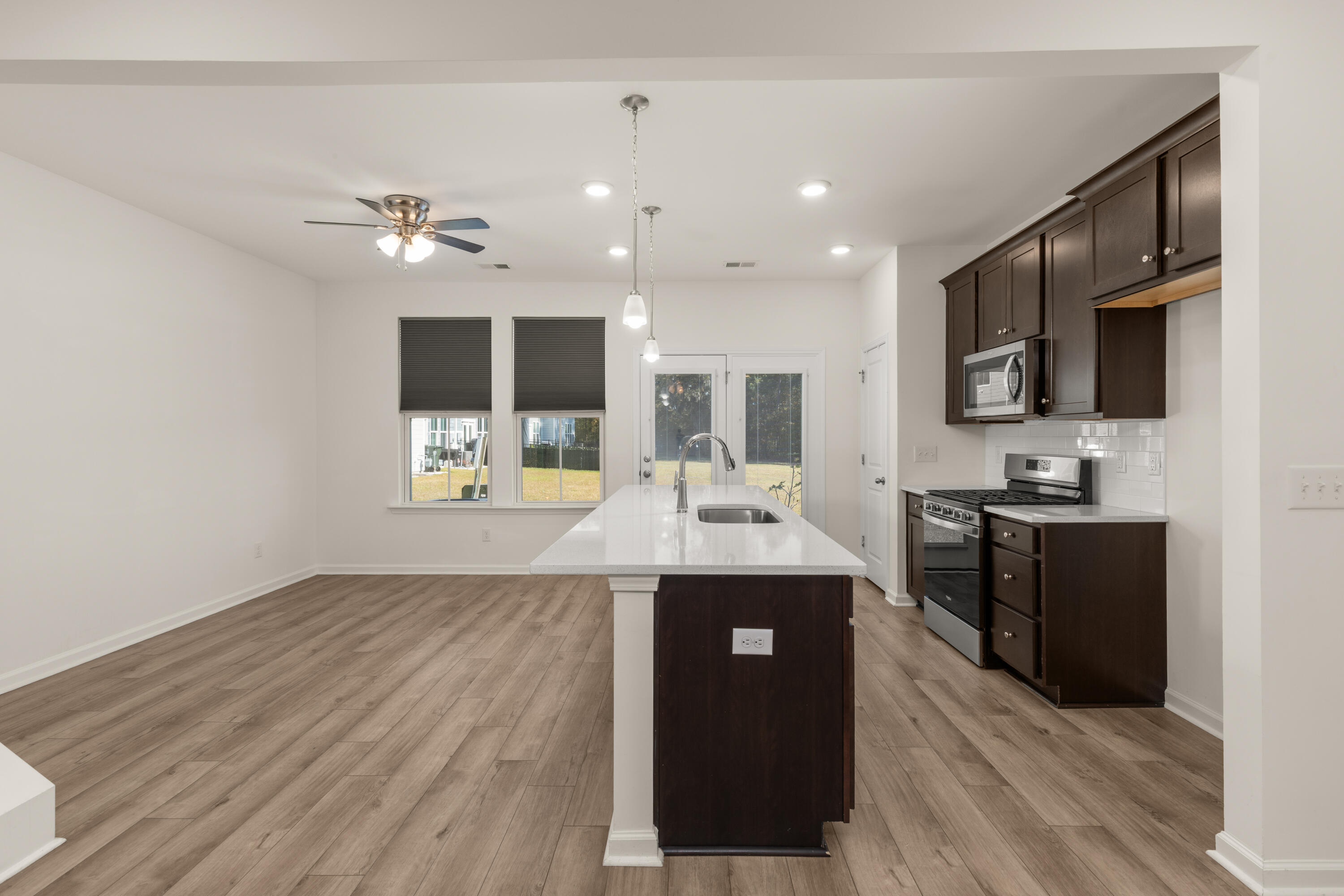 432 Trotters Lane Moncks Corner, SC 29461 - Photo 7 of 23 432 Trotters-8