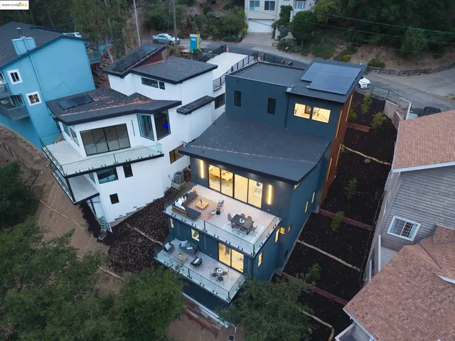 $2,395,000 | 7270 Woodrow Drive, Oakland, CA 94611