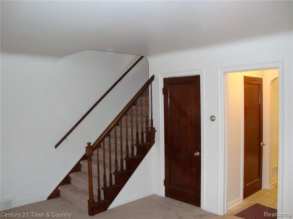 180 Alter Road Detroit, MI 48215 - Photo 22 of 35