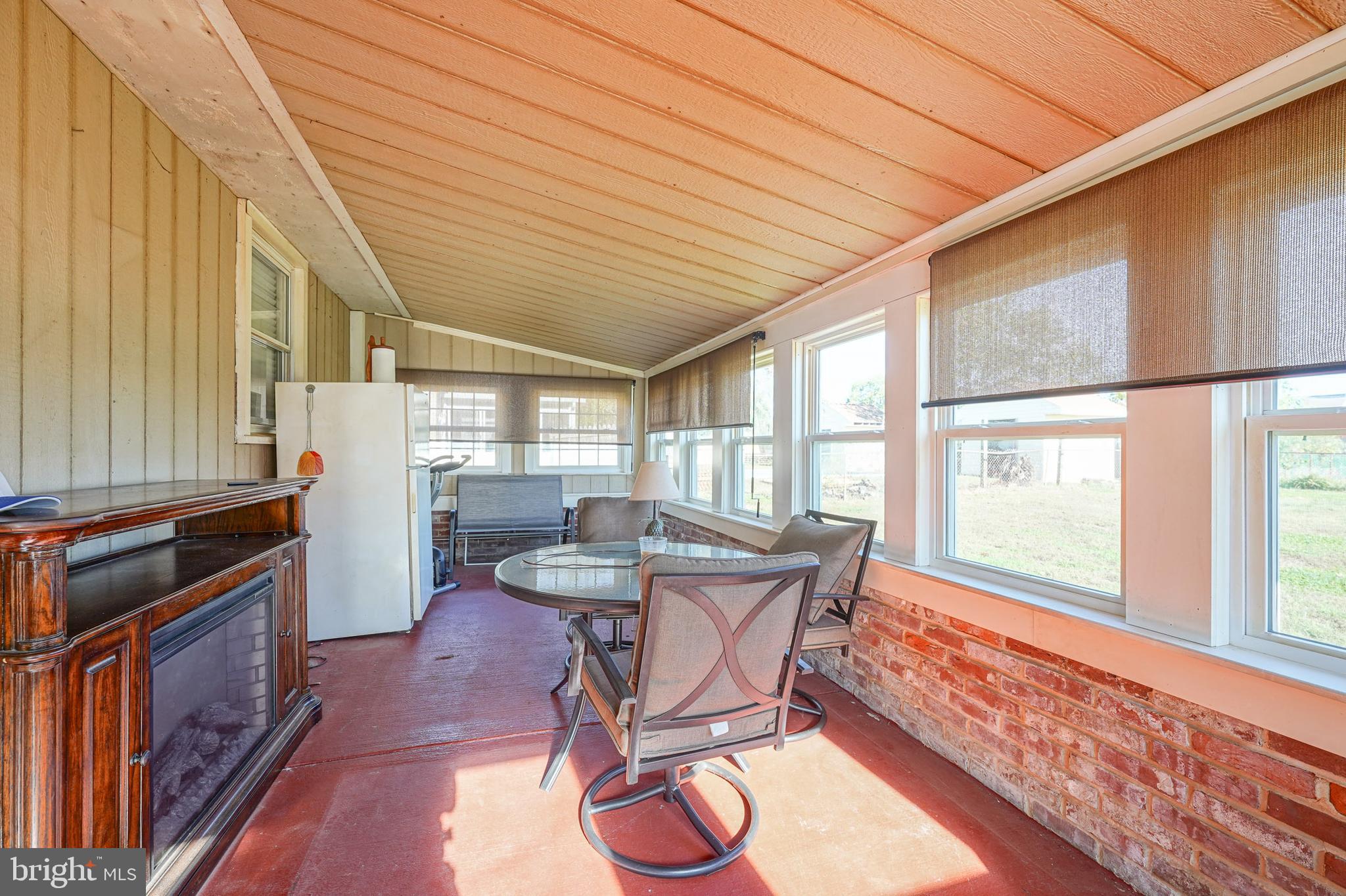 970 Kirk Road Williamstown, NJ 08094 - Photo 25 of 33 Sunroom