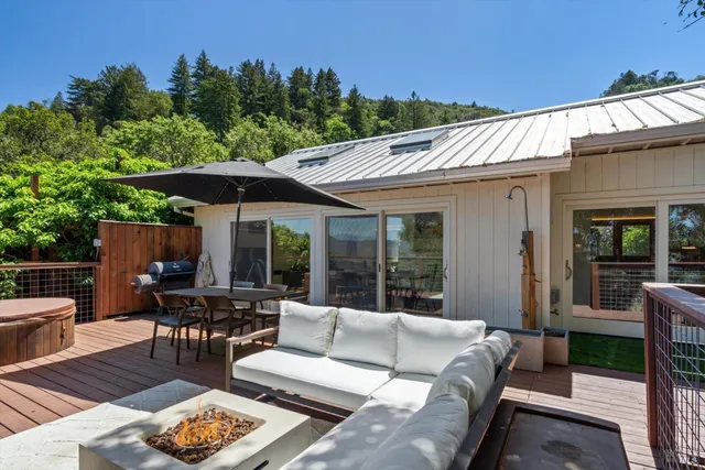 $1,149,000 | 10-11 Waldruhe Heights, Glen Ellen, CA 95442