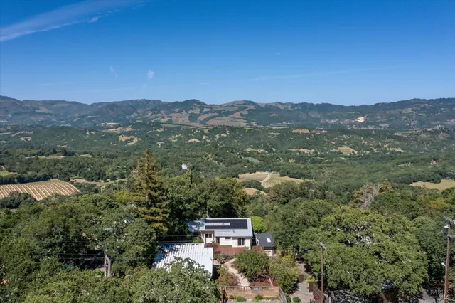 $1,149,000 | 10-11 Waldruhe Heights, Glen Ellen, CA 95442