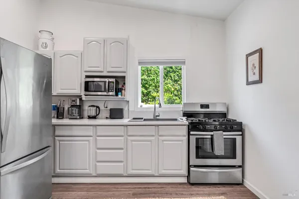 $1,125,000 | 10-11 Waldruhe Heights, Glen Ellen, CA 95442