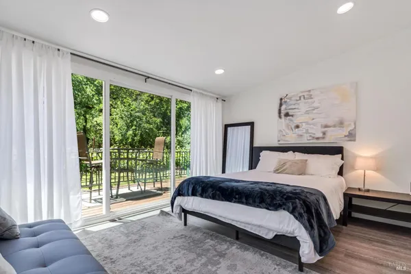 $1,125,000 | 10-11 Waldruhe Heights, Glen Ellen, CA 95442