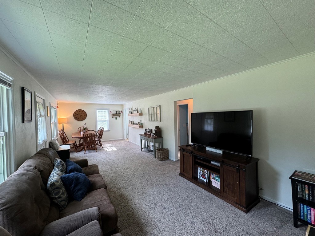 40 Everett Street Binghamton, NY 13901 - Photo 2 of 23