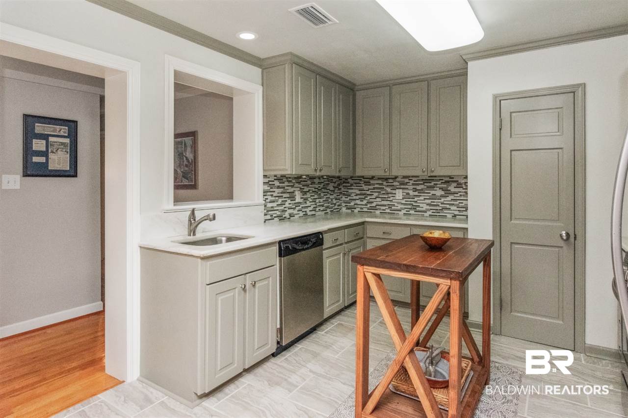 11 Westgate Road Mobile, AL 36608 - Photo 37 of 49