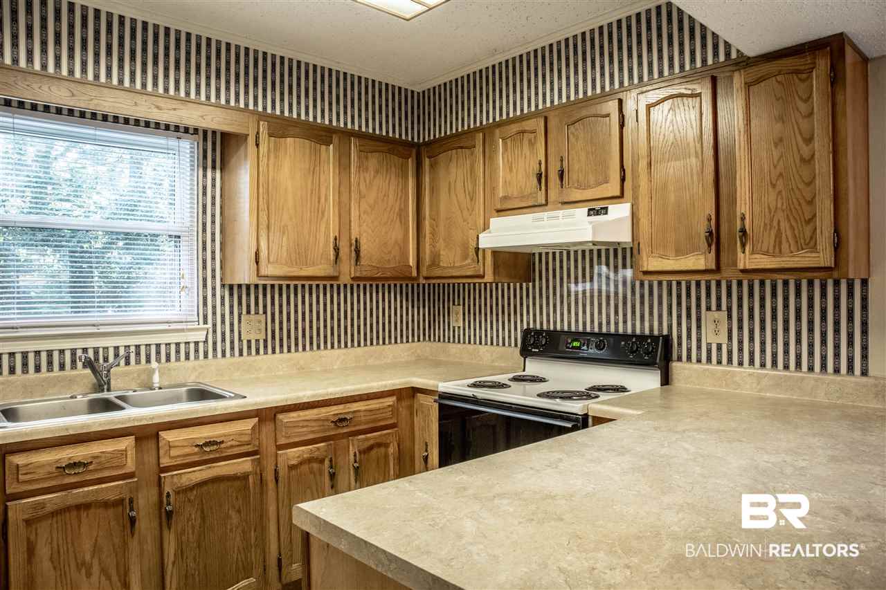 1831 Spring Brook Court Mobile, AL 36609 - Photo 9 of 28