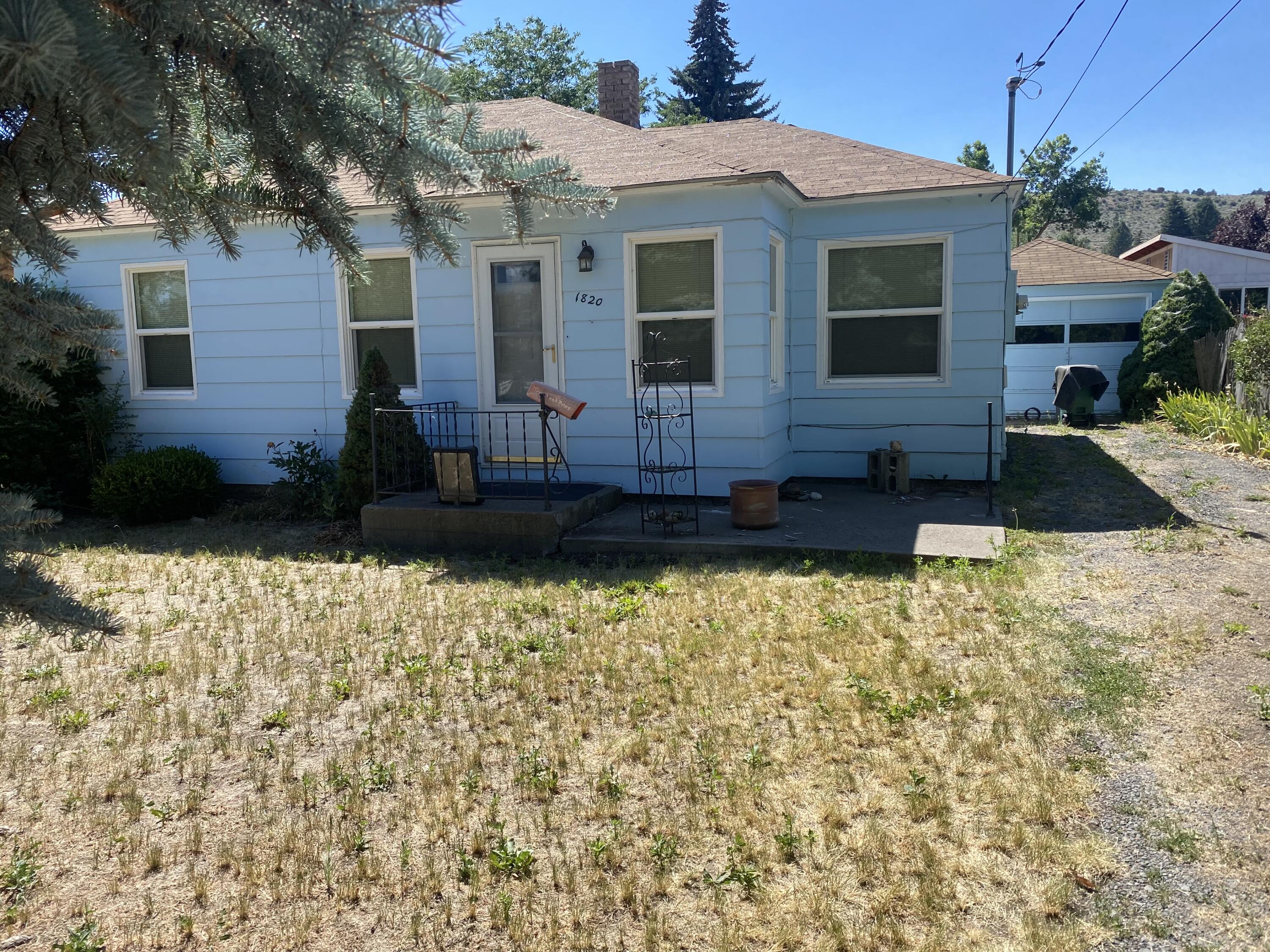 1820 Riverside Drive Klamath Falls, OR 97601 - Photo 1 of 1 Front