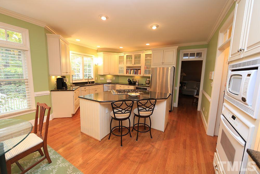5500 Breamore Circle Raleigh, NC 27615 - Photo 5 of 18 SS Gas Range w Convection