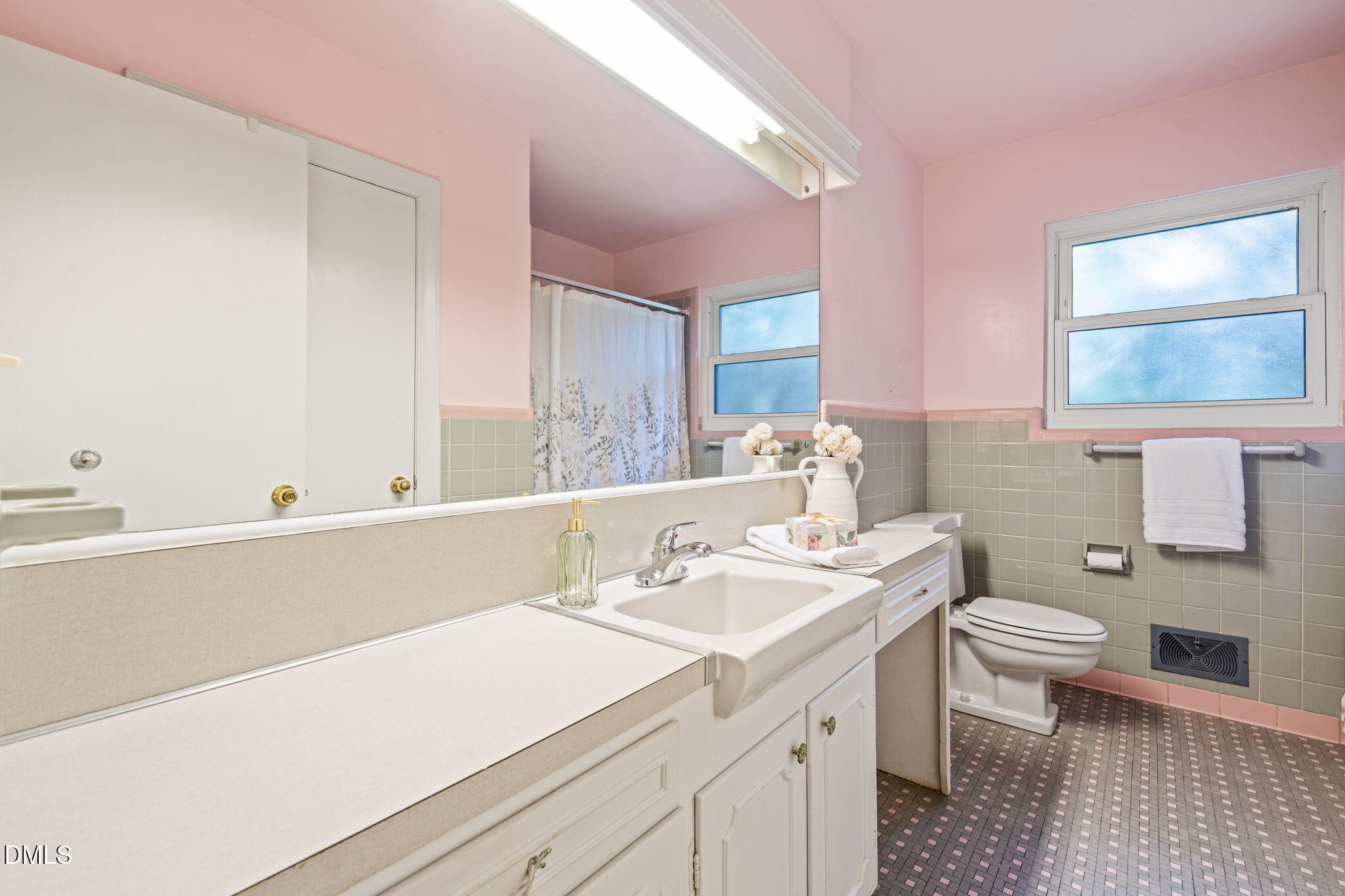 3525 Hope Valley Road Durham, NC 27707 - Photo 16 of 42 Bathroom