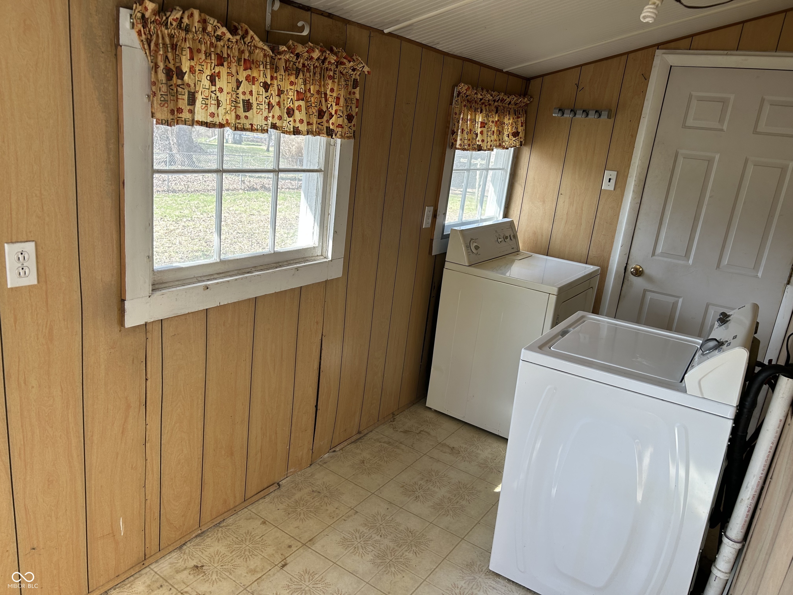 1200 Cook Street Clay City, IN 47841 - Photo 15 of 27