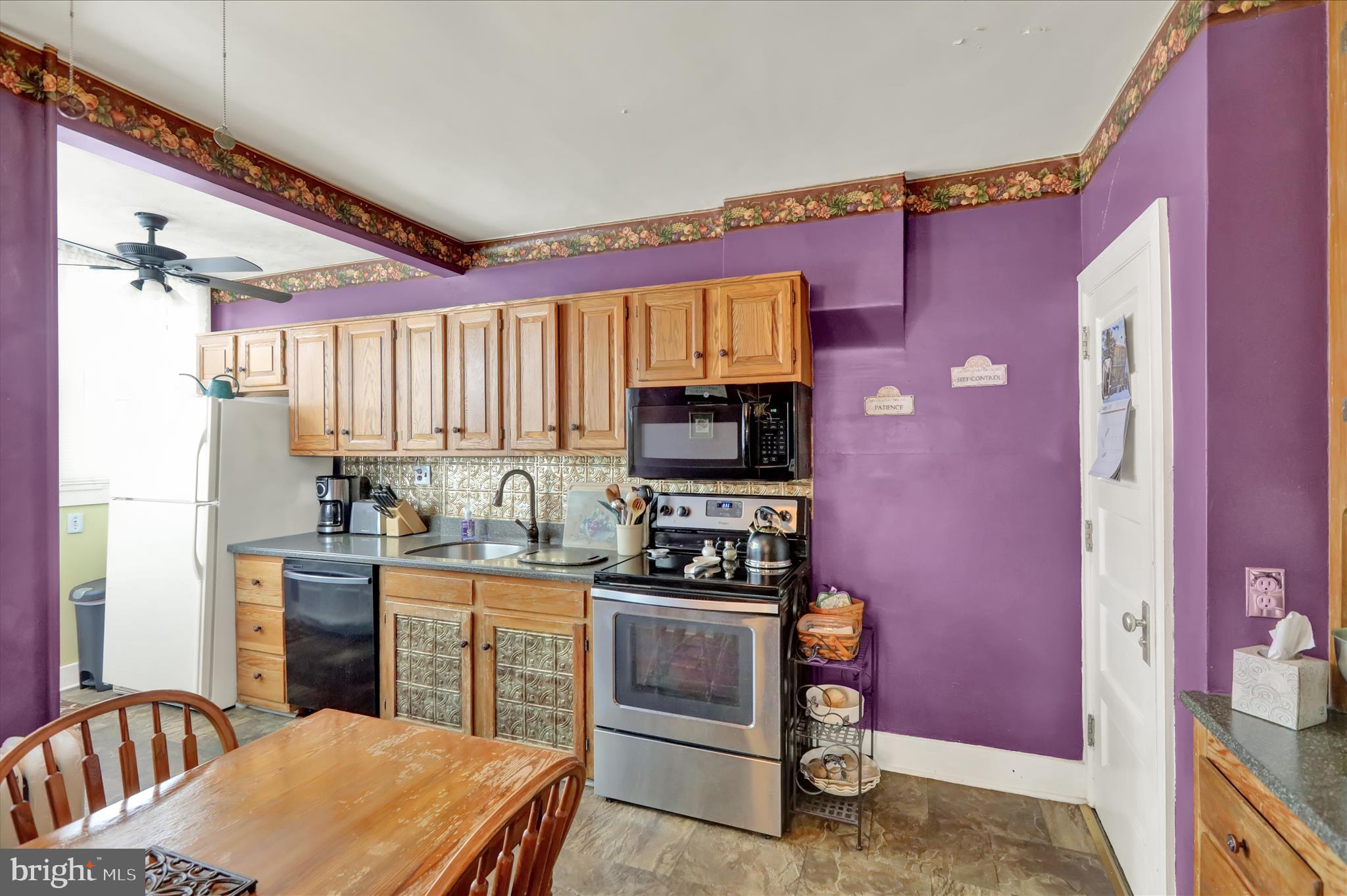 1415 Delaware Avenue Reading, PA 19610 - Photo 12 of 42 Eat-In Kitchen