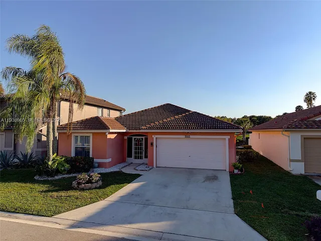 $540,000 | 8165 Pelican Harbour Drive, Lake Worth, FL 33467