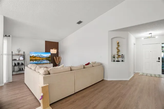 $540,000 | 8165 Pelican Harbour Drive, Lake Worth, FL 33467