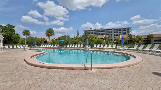 $3,500 | 1700 Cove II Place, Unit 310, Sarasota, FL 34242
