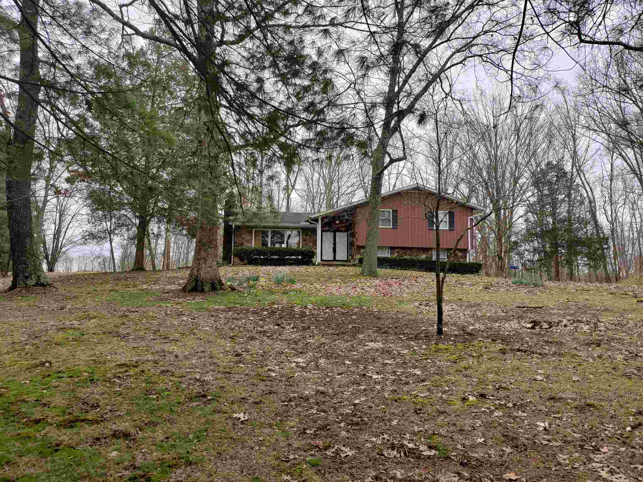 134 Pinewood Road Bedford, IN 47421 - Photo 23 of 26 Gallery Image 23