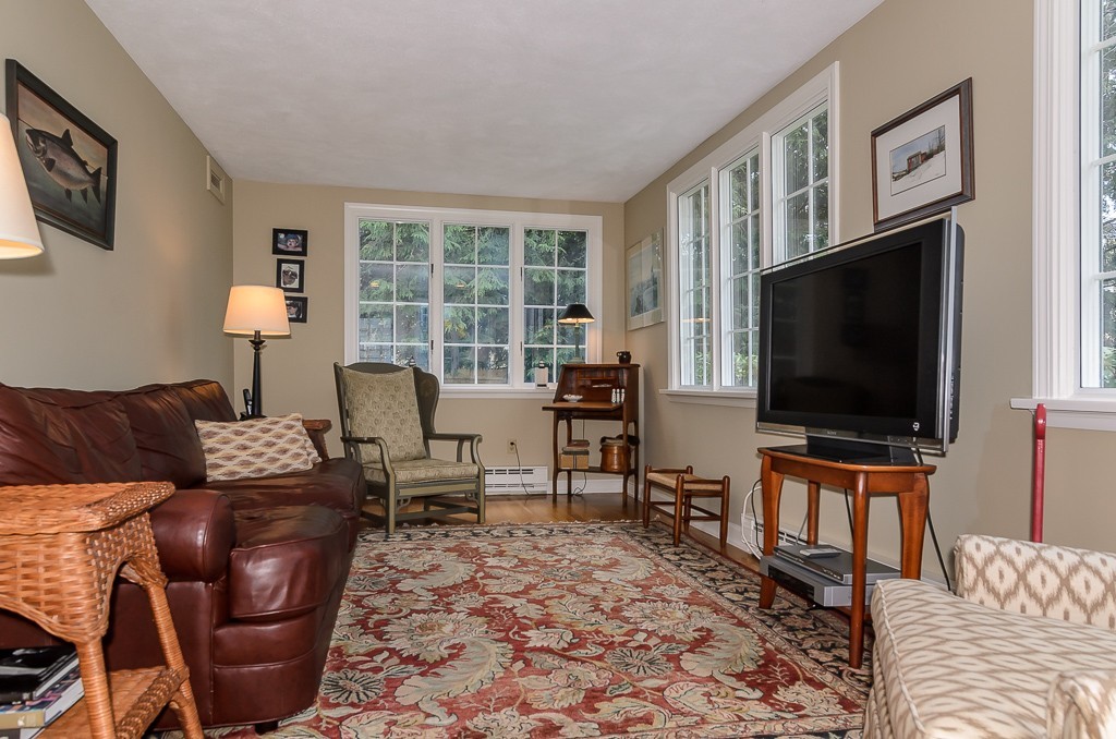 5 Shaw Road Wellesley, MA 02481 - Photo 12 of 23 Gallery Image 12