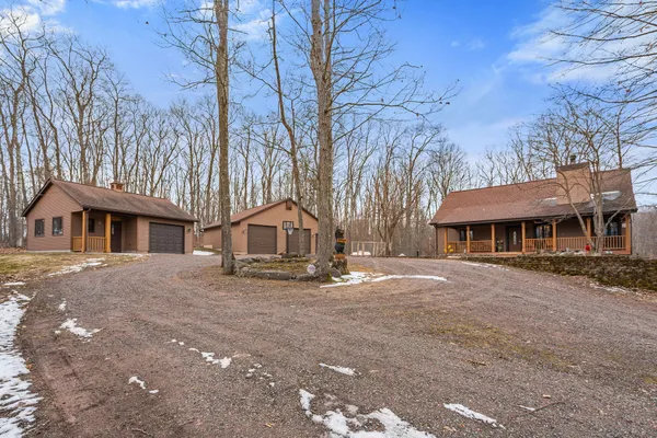 $575,000 | 1388 West Town Hall Road, Springbrook, WI 54875