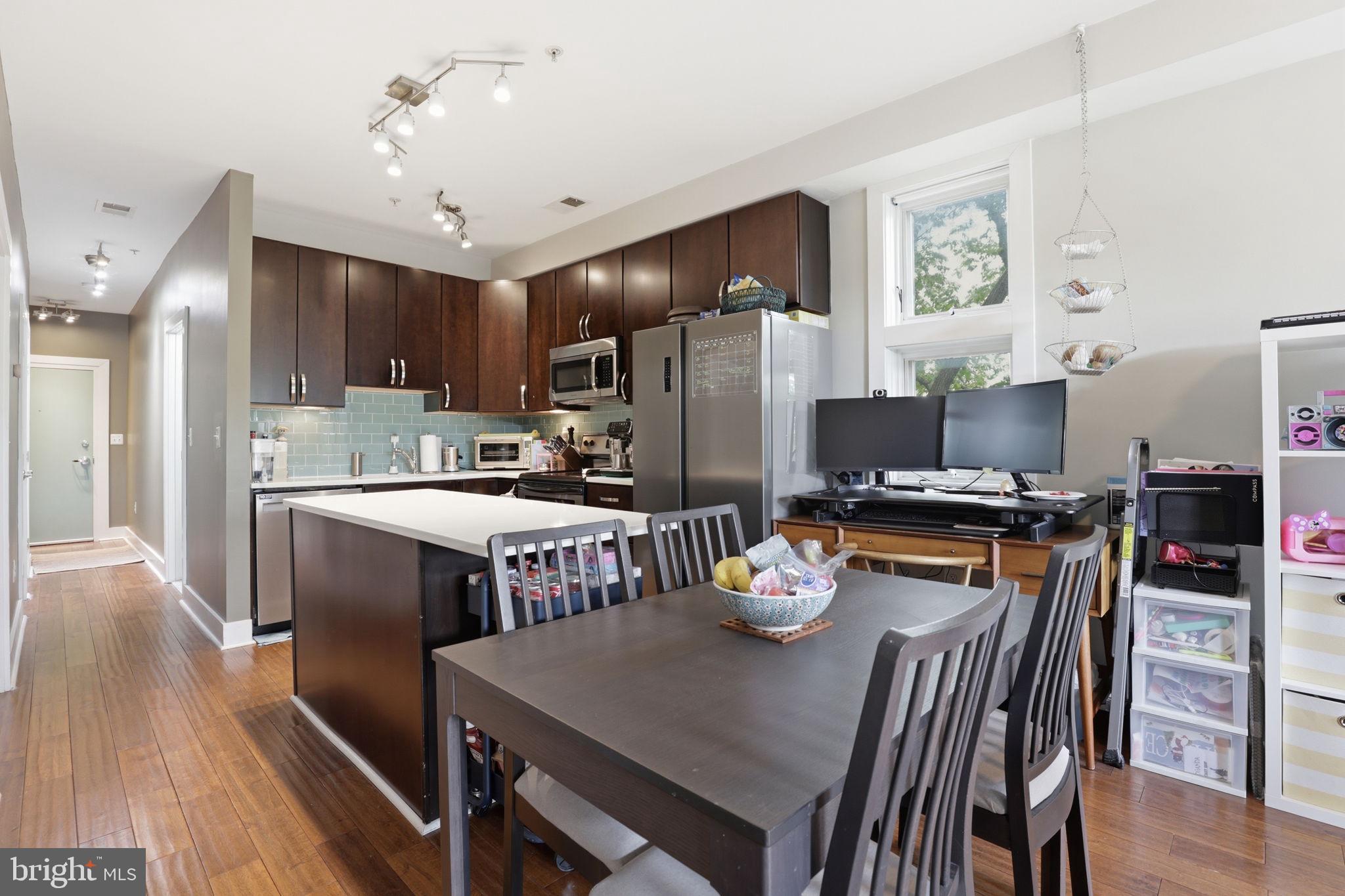 245 15th Street Southeast, Unit 301 Washington, DC 20003 - Photo 9 of 26