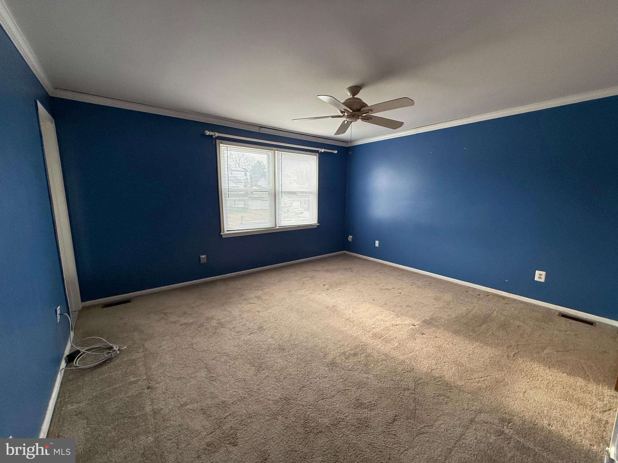 79 Edinburgh Road Blackwood, NJ 08012 - Photo 15 of 29 Primary Bedroom