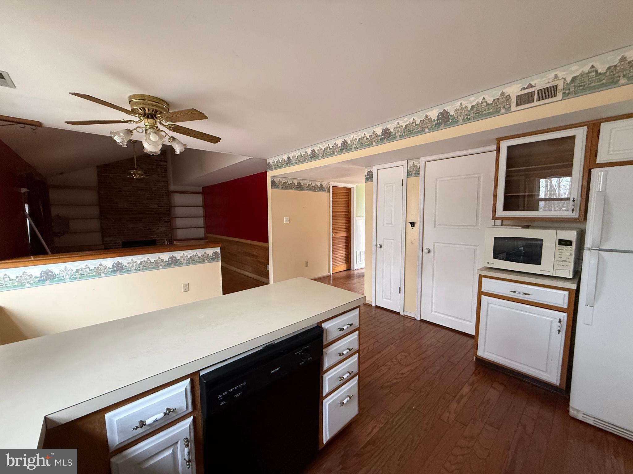 79 Edinburgh Road Blackwood, NJ 08012 - Photo 8 of 30