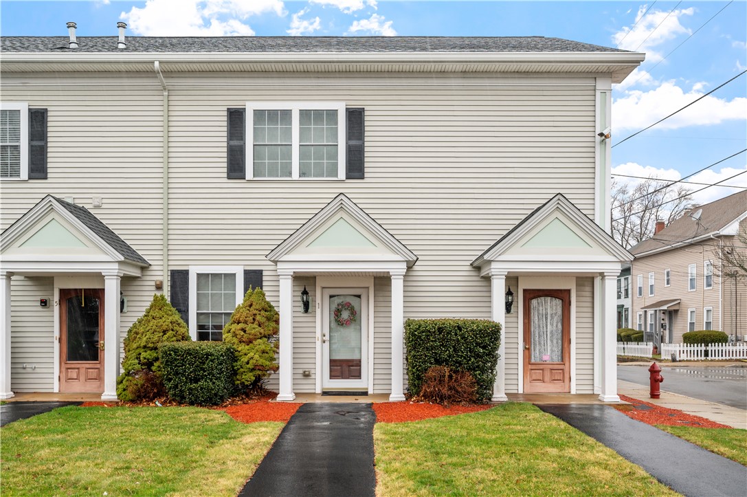 200 Cato Street, Unit 1 Woonsocket, RI 02895 - Photo 2 of 18