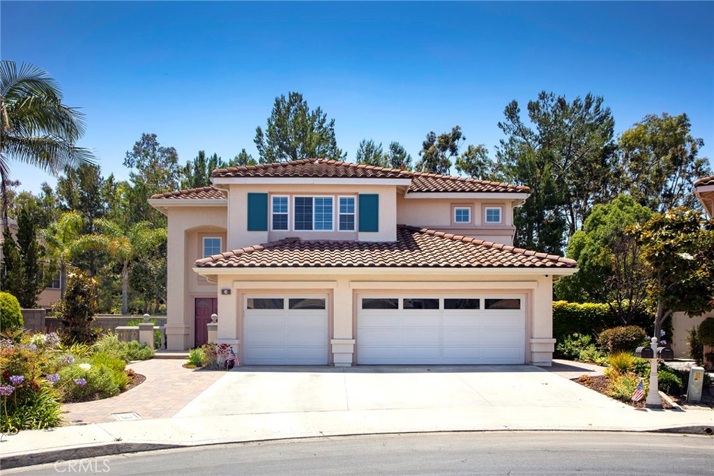 6 Faith Irvine, CA 92612 - Photo 1 of 1 a front view of a house with a garage