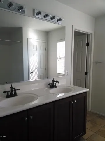 $1,895 | 1212 East Canyon Creek Drive, Gilbert, AZ 85295