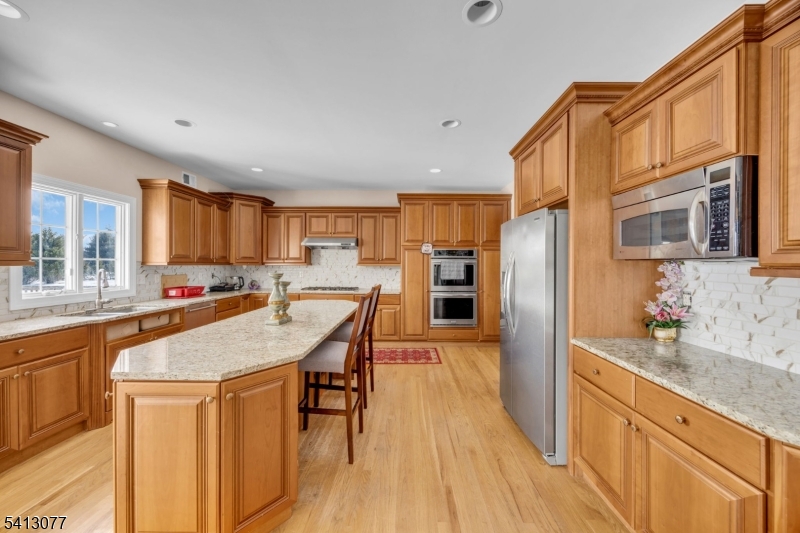 201 Sidney Road Pittstown, NJ 08867 - Photo 20 of 47