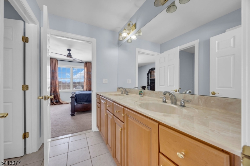 201 Sidney Road Pittstown, NJ 08867 - Photo 26 of 47