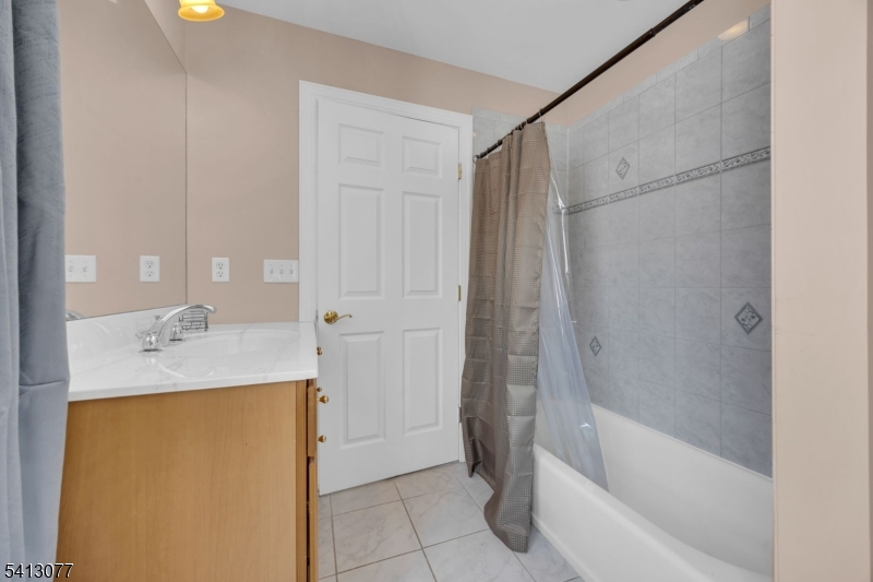 201 Sidney Road Pittstown, NJ 08867 - Photo 35 of 47