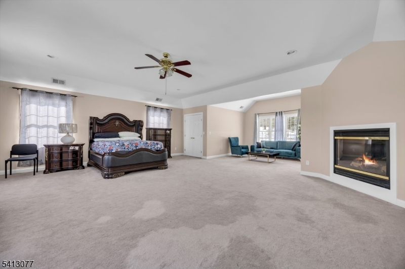 201 Sidney Road Pittstown, NJ 08867 - Photo 36 of 47