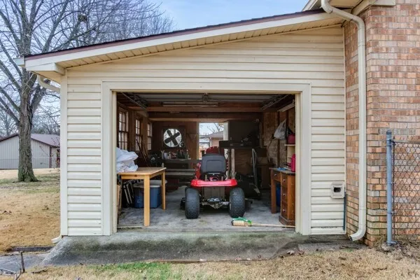 $246,000 | 308 Ellen Drive, Hopkinsville, KY 42240