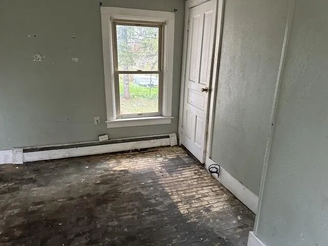 $83,000 | 117 Taylor Street, Mayville, WI 53050