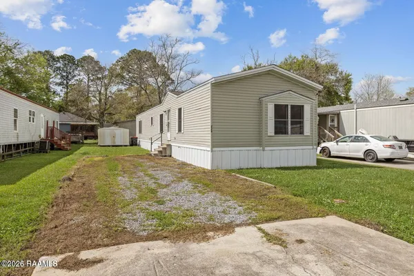 $1,300 | Undisclosed Address, Youngsville, LA 70592