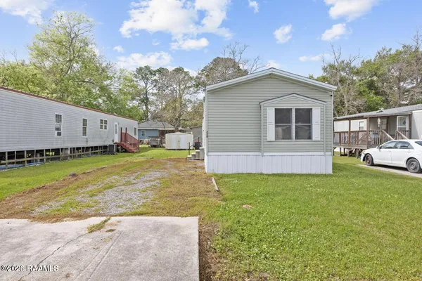 $1,300 | Undisclosed Address, Youngsville, LA 70592