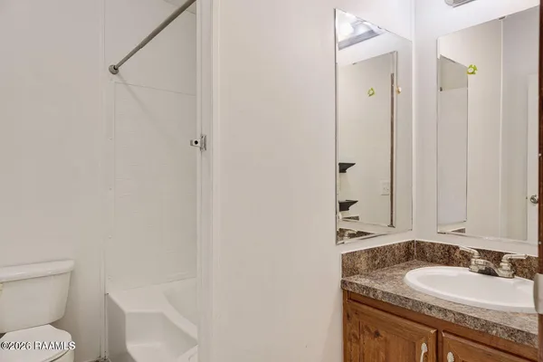 $1,300 | Undisclosed Address, Youngsville, LA 70592