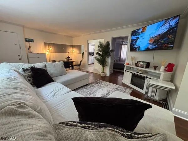$255,000 | 2467 Highway 10, Unit 1A, Morris Plains, NJ 07950
