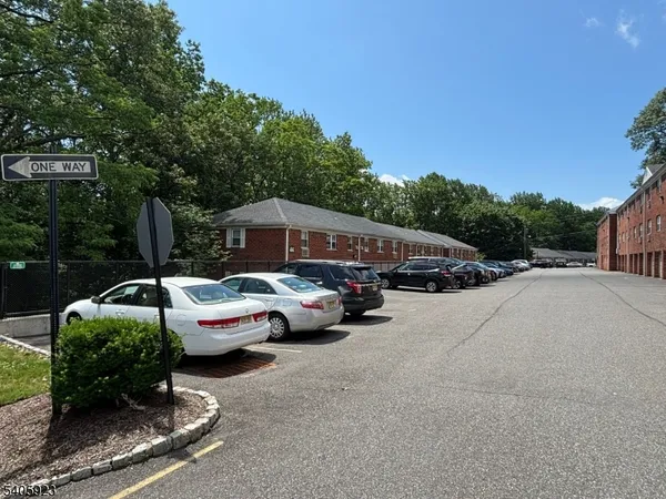 $255,000 | 2467 Highway 10, Unit 1A, Morris Plains, NJ 07950