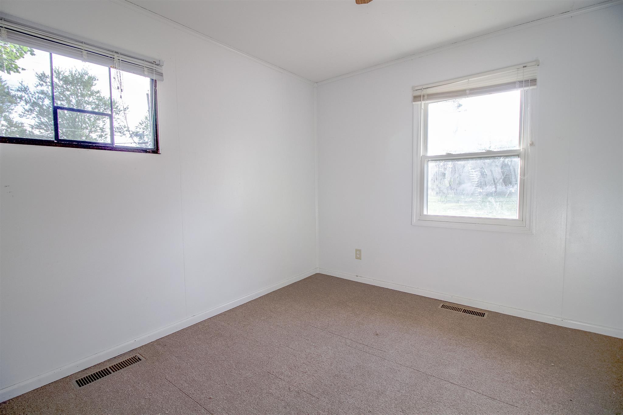 2136 Reckeweg Road Fort Wayne, IN 46804 - Photo 13 of 16