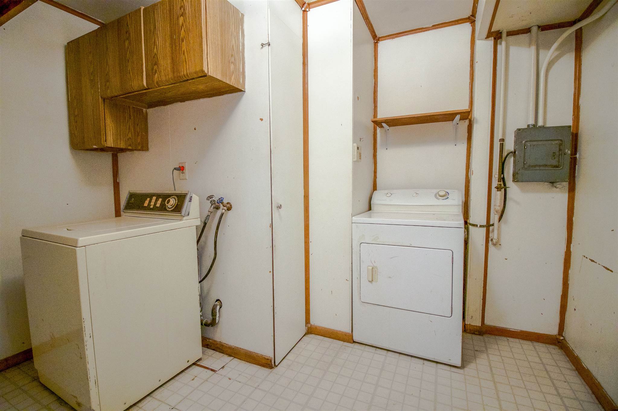 2136 Reckeweg Road Fort Wayne, IN 46804 - Photo 8 of 16