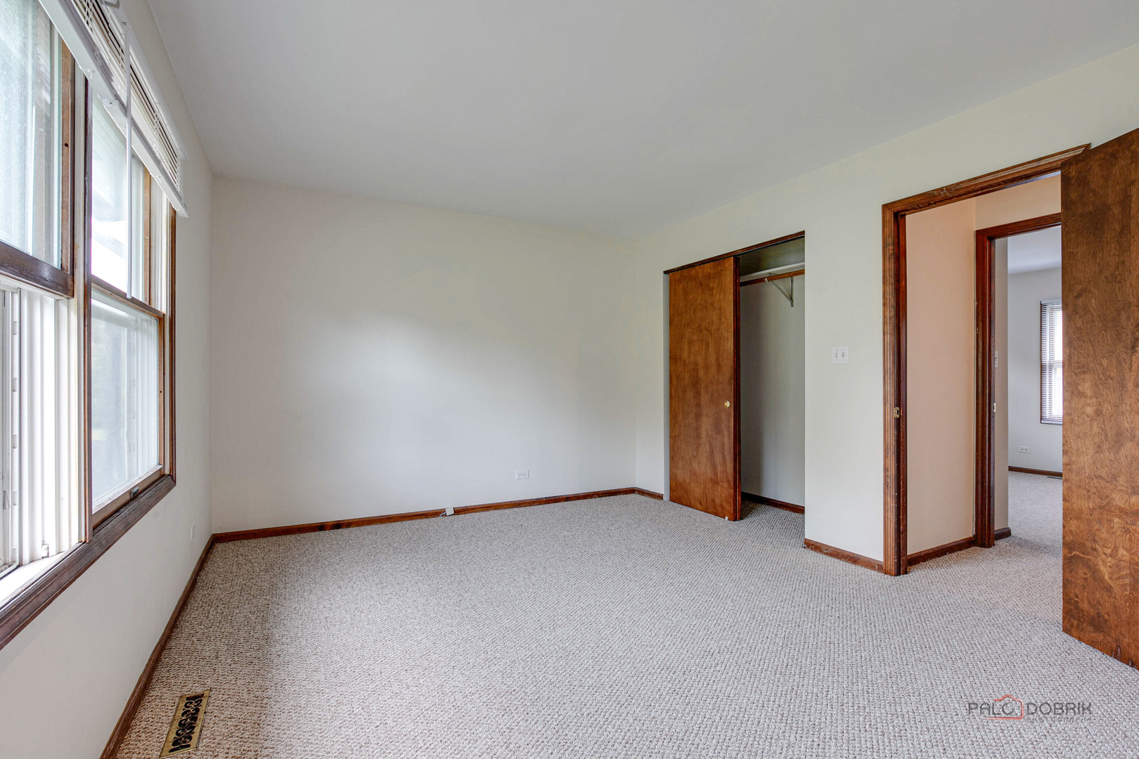 103 Quail Run Lake In The Hills, IL 60156 - Photo 13 of 25 a view of an empty room with a window
