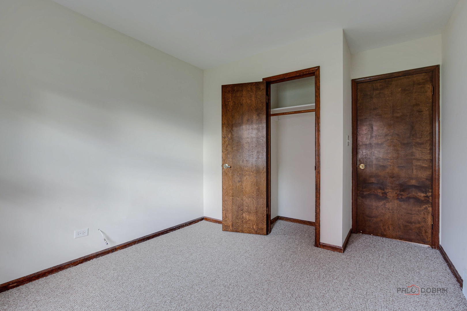 103 Quail Run Lake In The Hills, IL 60156 - Photo 5 of 25 an empty room with closet area