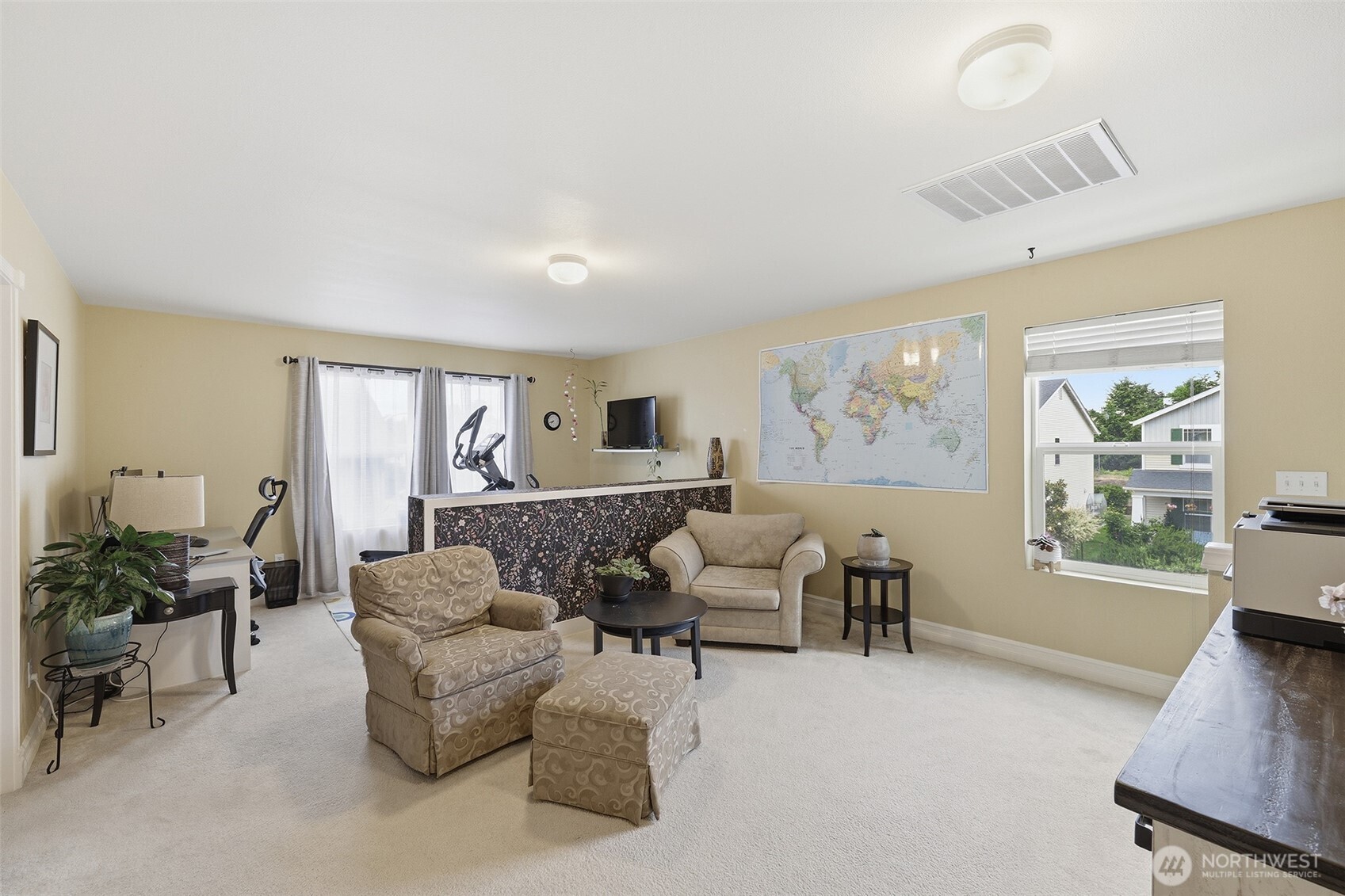305 Lynnwood Avenue Southeast Renton, WA 98056 - Photo 14 of 28